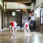japanese kids cleaning